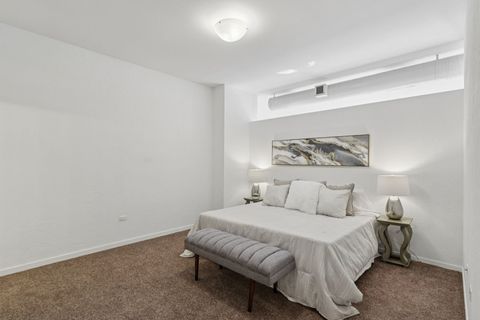 Tiny photo for 807 Davis Street #403, Evanston, IL 60201 (MLS # 12496466)