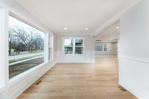 Tiny photo for 8110 Lockwood Avenue, Burbank, IL 60459 (MLS # 12596243)