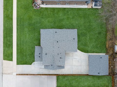 Tiny photo for 8110 Lockwood Avenue, Burbank, IL 60459 (MLS # 12596243)