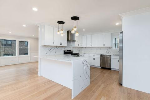 Tiny photo for 8110 Lockwood Avenue, Burbank, IL 60459 (MLS # 12596243)