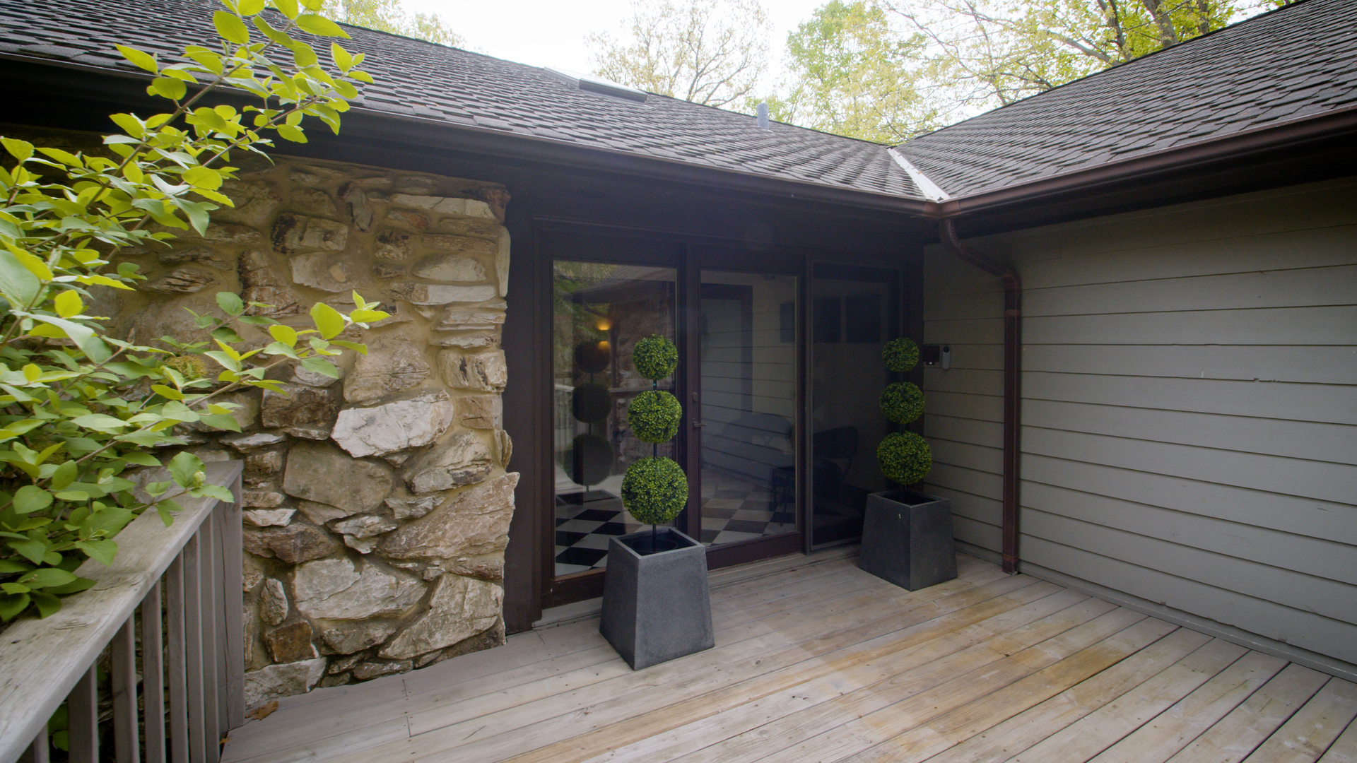 106 Oak Ridge Drive