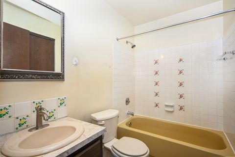 Tiny photo for 951 Chelsea Lane, Schaumburg, IL 60193 (MLS # 12497744)