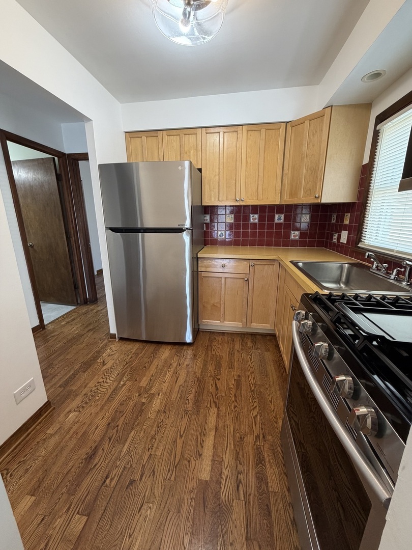 905 Graceland Avenue 7