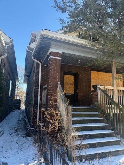 Tiny photo for 7927 S Colfax Avenue, Chicago, IL 60617 (MLS # 12548324)