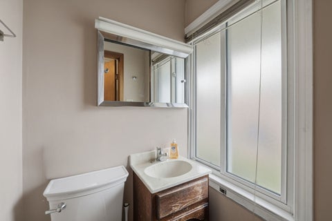 Tiny photo for 834 S Wolf Road, Des Plaines, IL 60016 (MLS # 12776140)