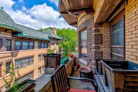 Tiny photo for 943 E Hyde Park Boulevard #3, Chicago, IL 60615 (MLS # 12681824)