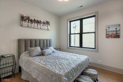 Tiny photo for 4226 S Ellis Avenue #4S, Chicago, IL 60653 (MLS # 12458177)