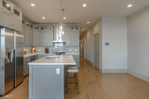 Tiny photo for 4226 S Ellis Avenue #4S, Chicago, IL 60653 (MLS # 12458177)