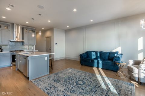 Tiny photo for 4226 S Ellis Avenue #4S, Chicago, IL 60653 (MLS # 12458177)