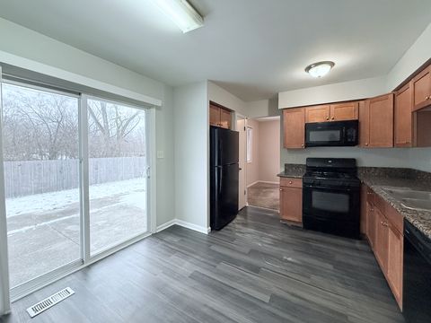 Tiny photo for 15613 Calumet Drive, South Holland, IL 60473 (MLS # 12551378)