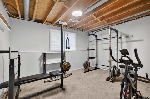 Tiny photo for 727 W 31st Street, Davenport, IA 52804 (MLS # 100000440)