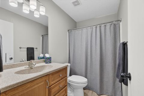 Tiny photo for 727 W 31st Street, Davenport, IA 52804 (MLS # 100000440)