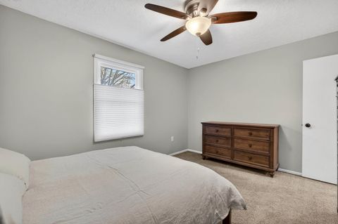 Tiny photo for 727 W 31st Street, Davenport, IA 52804 (MLS # 100000440)