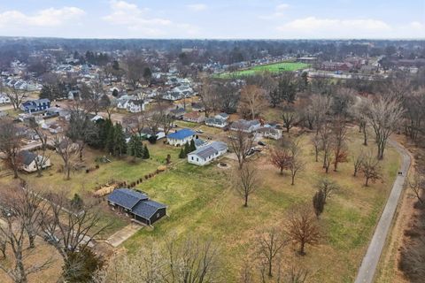 Tiny photo for 727 W 31st Street, Davenport, IA 52804 (MLS # 100000440)