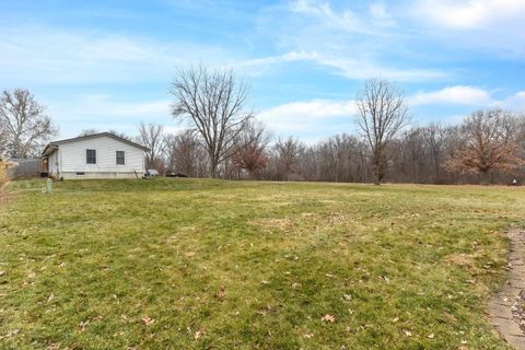 Tiny photo for 727 W 31st Street, Davenport, IA 52804 (MLS # 100000440)