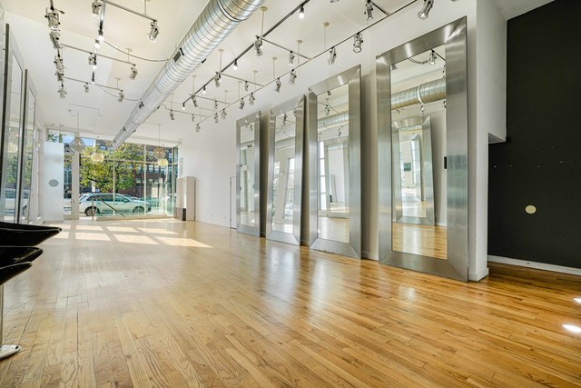 1412 W Division Street C-1