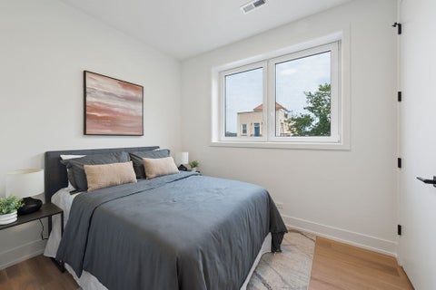 Tiny photo for 1656 N BOSWORTH Avenue #2N, Chicago, IL 60642 (MLS # 12745948)