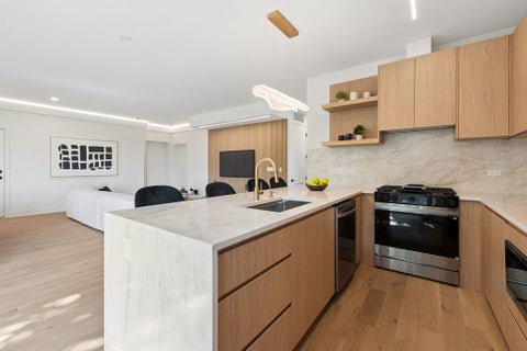 Tiny photo for 1656 N BOSWORTH Avenue #2N, Chicago, IL 60642 (MLS # 12745948)