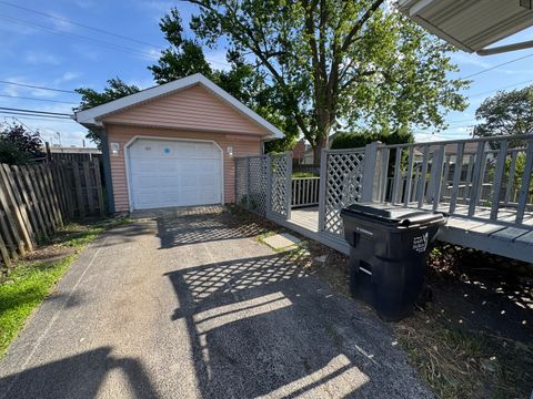 Tiny photo for 509 E 161st Place, South Holland, IL 60473 (MLS # 12497476)