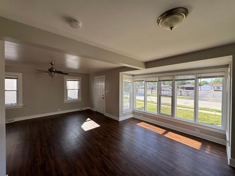 Tiny photo for 509 E 161st Place, South Holland, IL 60473 (MLS # 12497476)