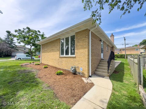 Tiny photo for 4256 Golf Road, Skokie, IL 60076 (MLS # 12725638)