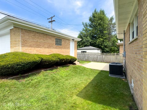 Tiny photo for 4256 Golf Road, Skokie, IL 60076 (MLS # 12725638)