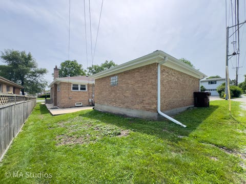 Tiny photo for 4256 Golf Road, Skokie, IL 60076 (MLS # 12725638)