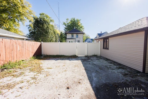 Tiny photo for 657 S Poplar Avenue, Kankakee, IL 60901 (MLS # 12789280)