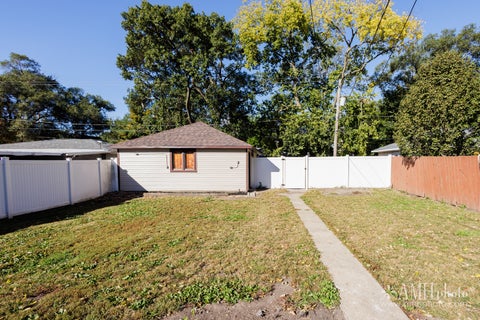 Tiny photo for 657 S Poplar Avenue, Kankakee, IL 60901 (MLS # 12789280)