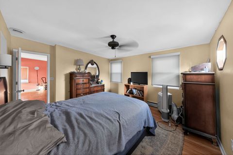 Tiny photo for 303 Lionel Road, Riverside, IL 60546 (MLS # 12563340)