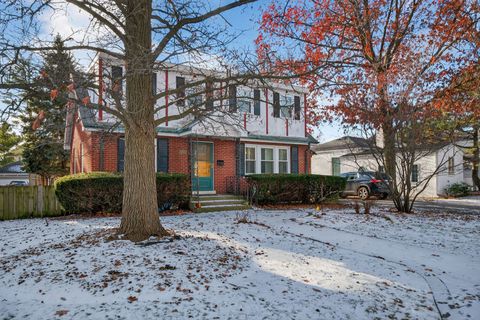 Tiny photo for 303 Lionel Road, Riverside, IL 60546 (MLS # 12563340)