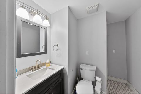 Tiny photo for 303 Lionel Road, Riverside, IL 60546 (MLS # 12563340)