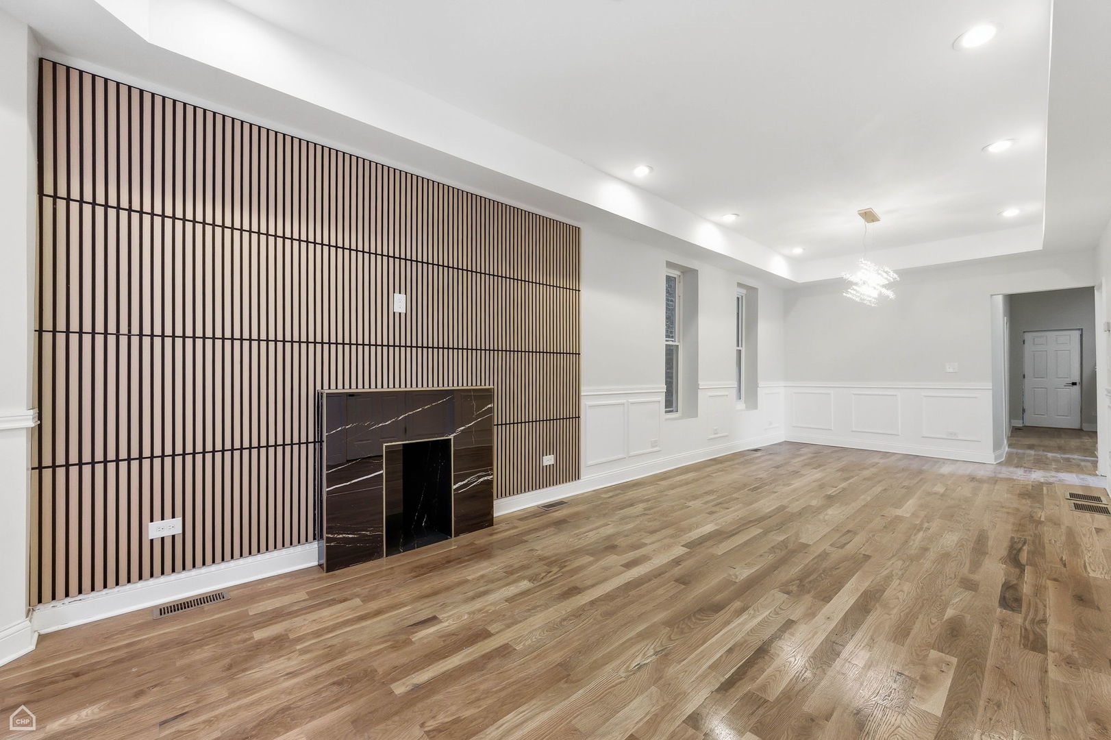 6004 S Carpenter Street