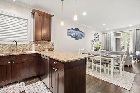 Tiny photo for 1511 W Walton Street #1, Chicago, IL 60642 (MLS # 12546995)