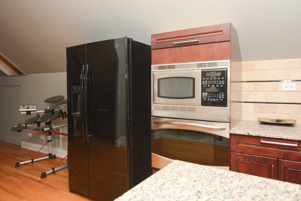 949 N Winchester Avenue 3