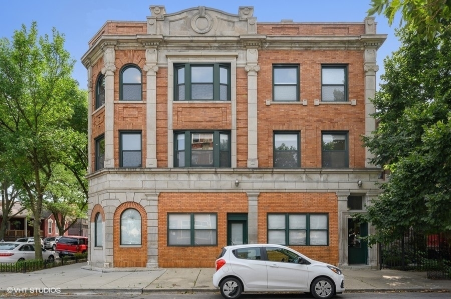 1803 W HURON Street 2