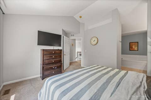 Tiny photo for 218 Foxford Drive, Cary, IL 60013 (MLS # 12665408)