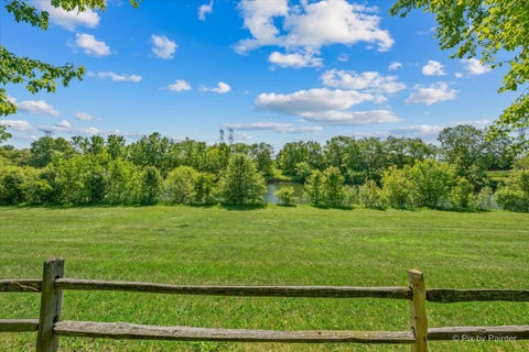 Tiny photo for 218 Foxford Drive, Cary, IL 60013 (MLS # 12665408)