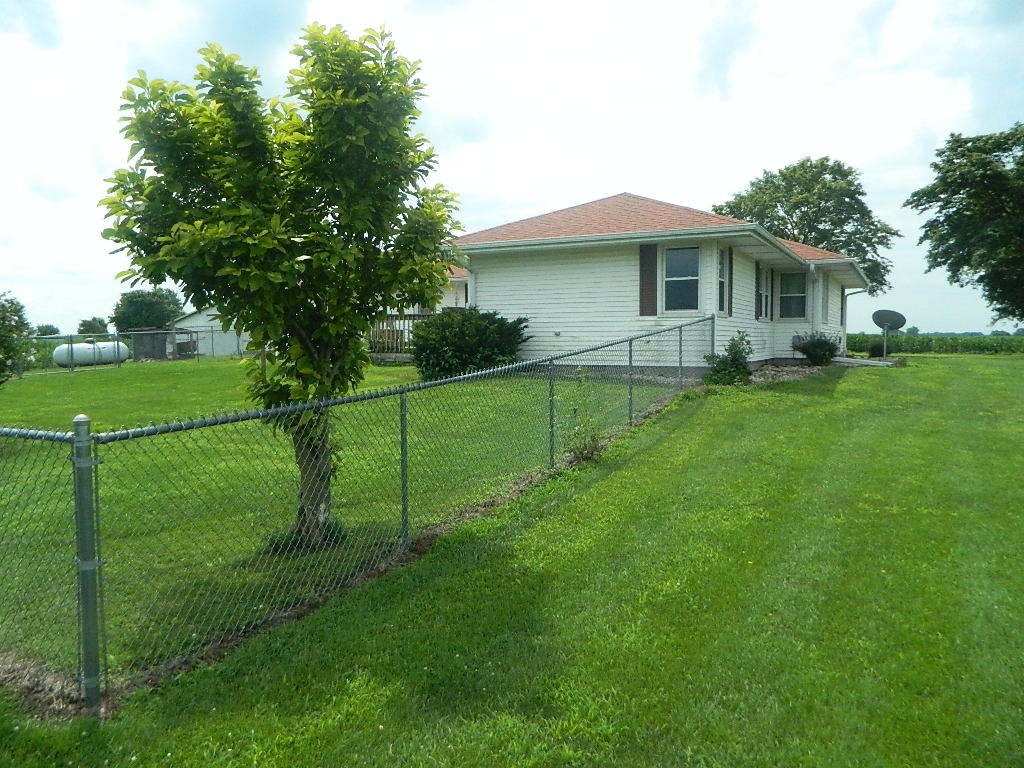 3669 N 13000 Road