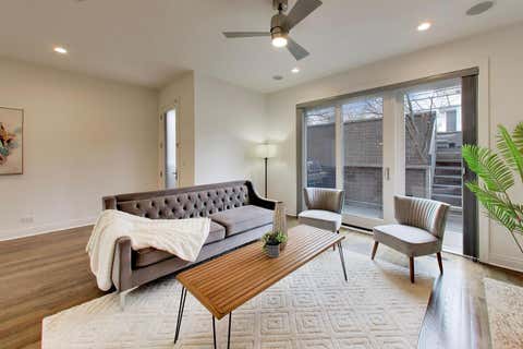 Tiny photo for 3407 N Bell Avenue #B, Chicago, IL 60618 (MLS # 12634570)