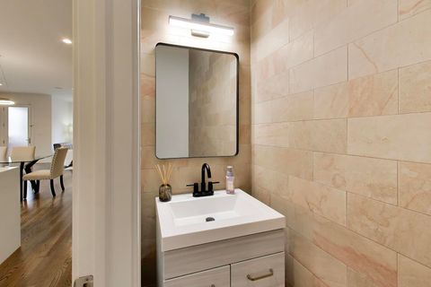 Tiny photo for 3407 N Bell Avenue #B, Chicago, IL 60618 (MLS # 12634570)