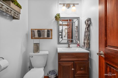Tiny photo for 604 Hickory St, Sugar Grove, IL 60554 (MLS # 12487538)