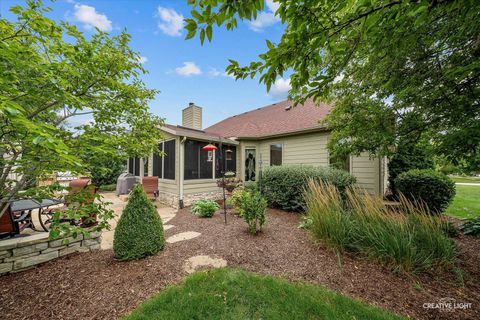 Tiny photo for 604 Hickory St, Sugar Grove, IL 60554 (MLS # 12487538)