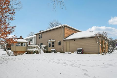 Tiny photo for 606 Paddock Lane, Libertyville, IL 60048 (MLS # 12525783)