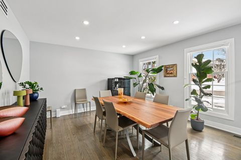 Tiny photo for 606 Paddock Lane, Libertyville, IL 60048 (MLS # 12525783)