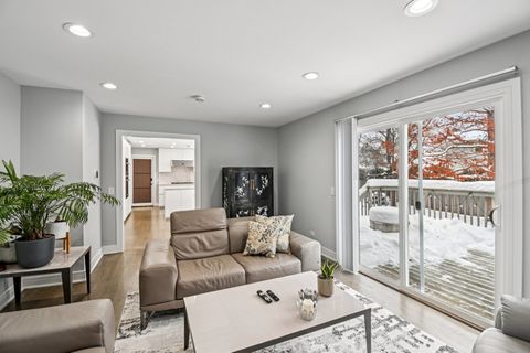 Tiny photo for 606 Paddock Lane, Libertyville, IL 60048 (MLS # 12525783)