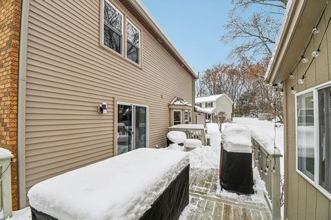Tiny photo for 606 Paddock Lane, Libertyville, IL 60048 (MLS # 12525783)