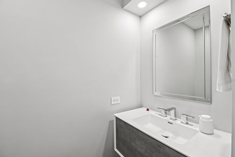 Tiny photo for 606 Paddock Lane, Libertyville, IL 60048 (MLS # 12525783)