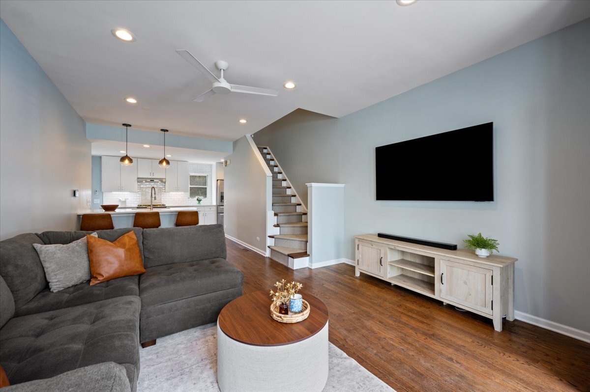 1802 W Diversey Parkway I