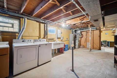 Tiny photo for 1402 W Willow Lane, Mount Prospect, IL 60056 (MLS # 12528252)